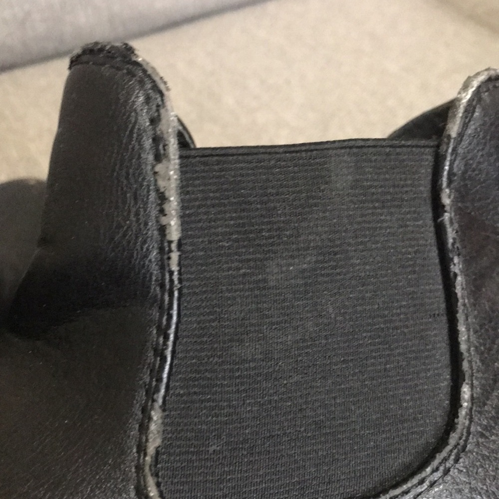 Soda Black Chelsea Boots - Picture 5 of 8